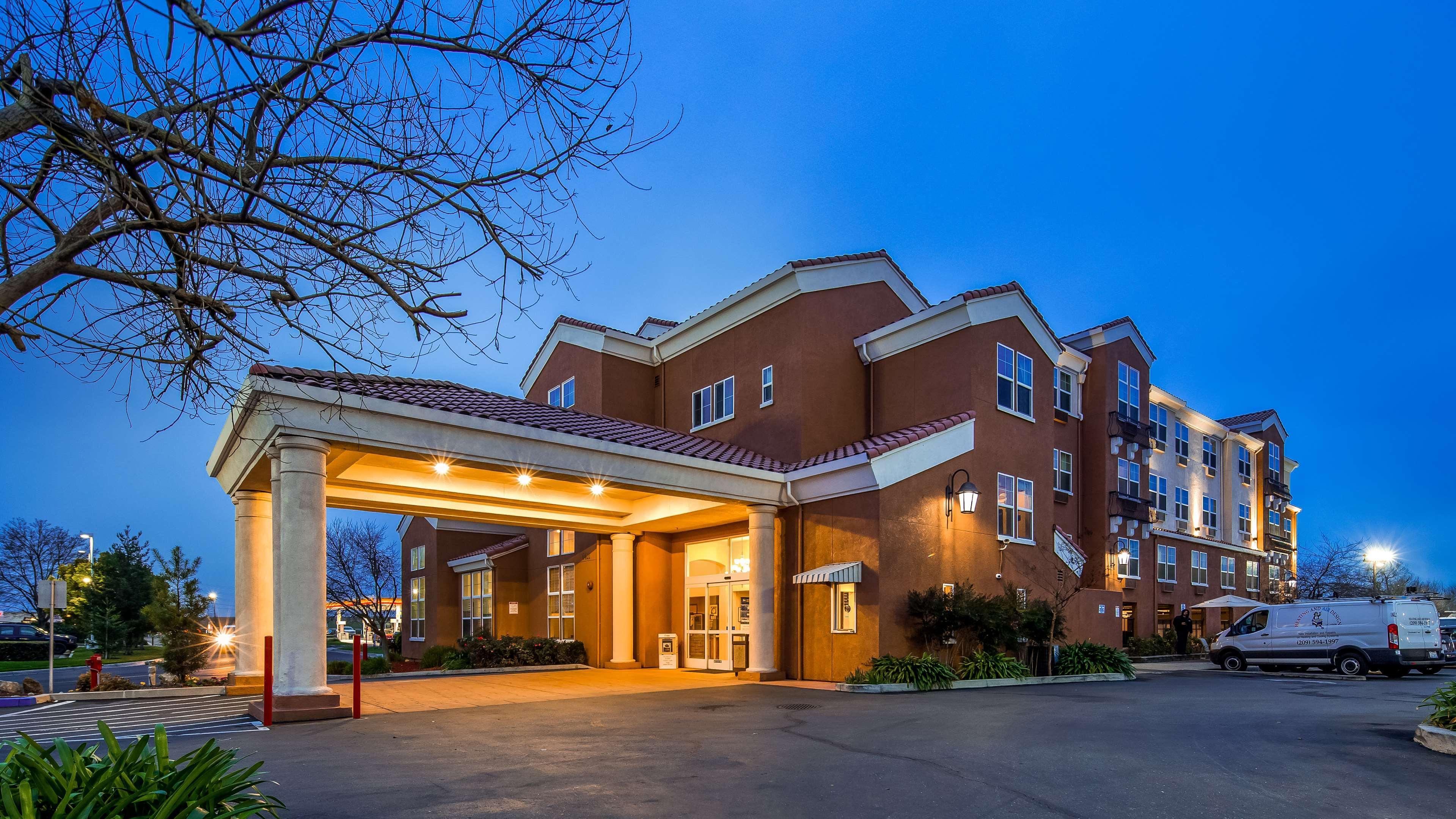 Best Western I-5 Inn & Suites Lodi Exterior photo